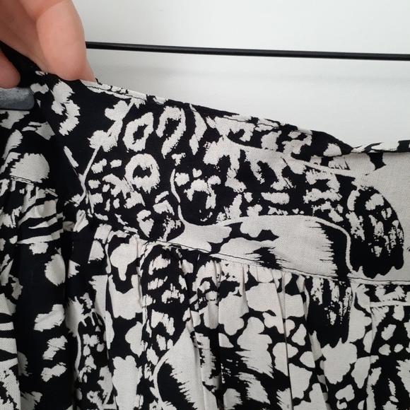 Retro Y2K Abstract Black and White Animal Print Maxi Skirt - Picture 5 of 10